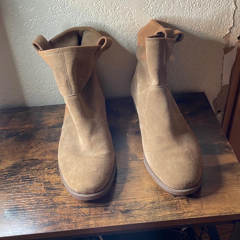 Sole Society Suede boots
